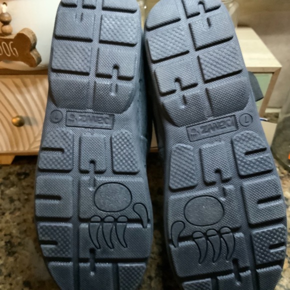 Bearpawz slipper - Picture 3 of 5